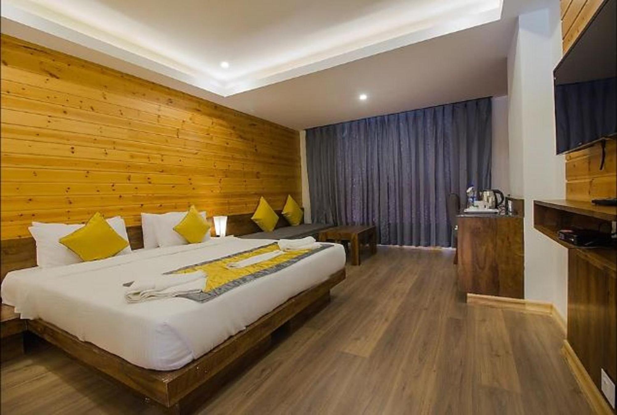 Yashshree Sanderling Mall Road Darjeeling  Ngoại thất bức ảnh
